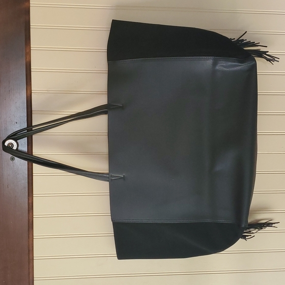 Victoria's Secret Limited Edition faux leather tote bag fringe black large - Picture 5 of 9